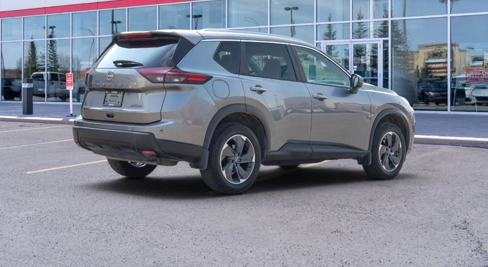 2024 Nissan Rogue SV Moonroof - photo 4