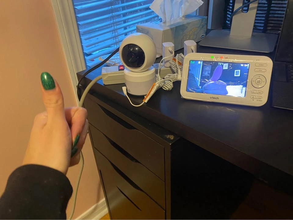Vtech baby monitor - screen and 2 cameras - photo 3