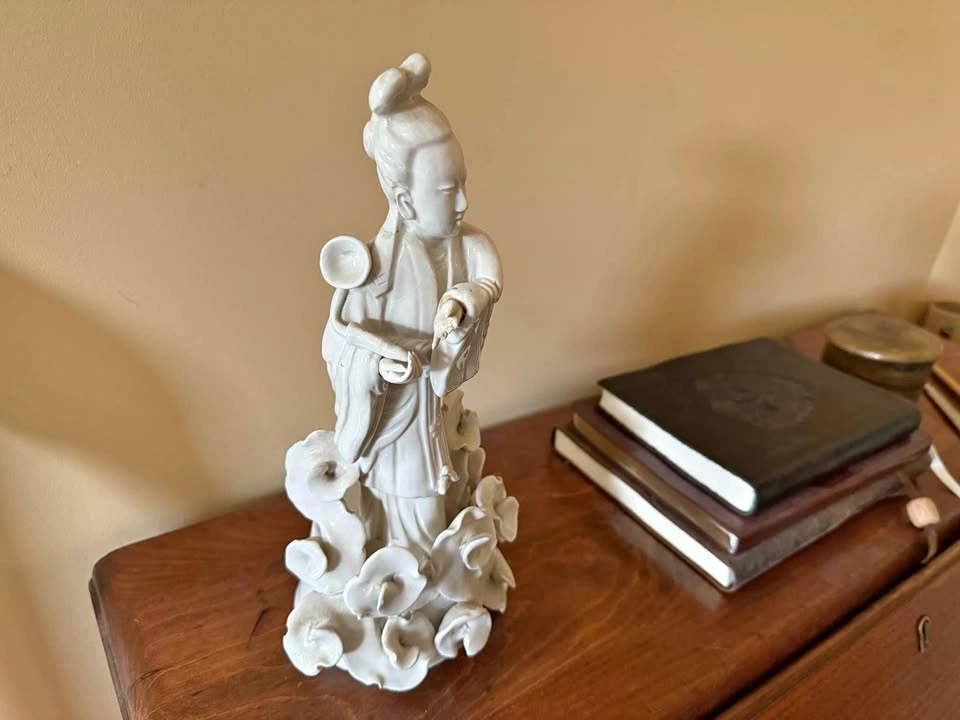 Chinese Republic Period (1920) Porcelain Figurine Blanc De Chine