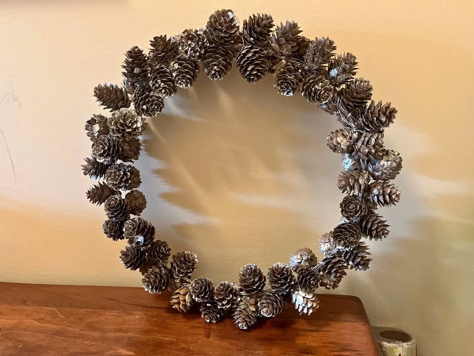 Christmas gold pinecone decorative wreath