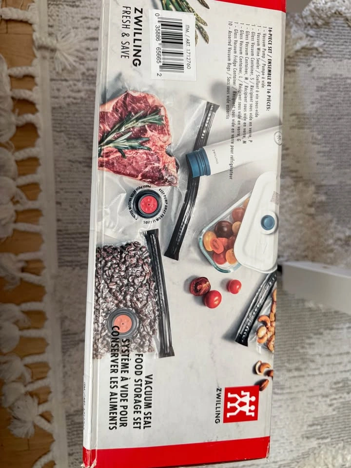 NEW Zwilling Fresh & Save Vacuum Food Storage System – 16 Piece - photo 3