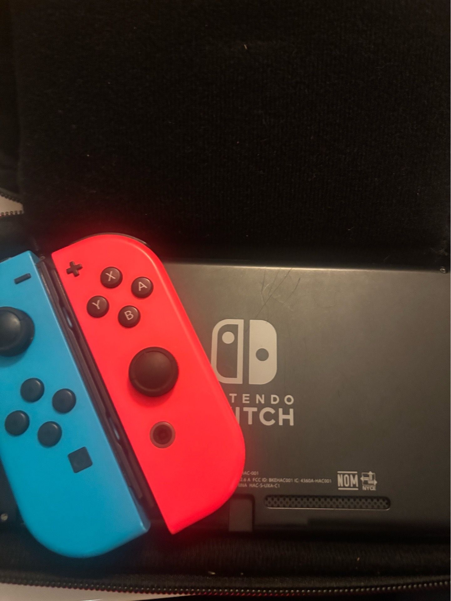 NINTENDO SWITCH RED AND BLUE !!