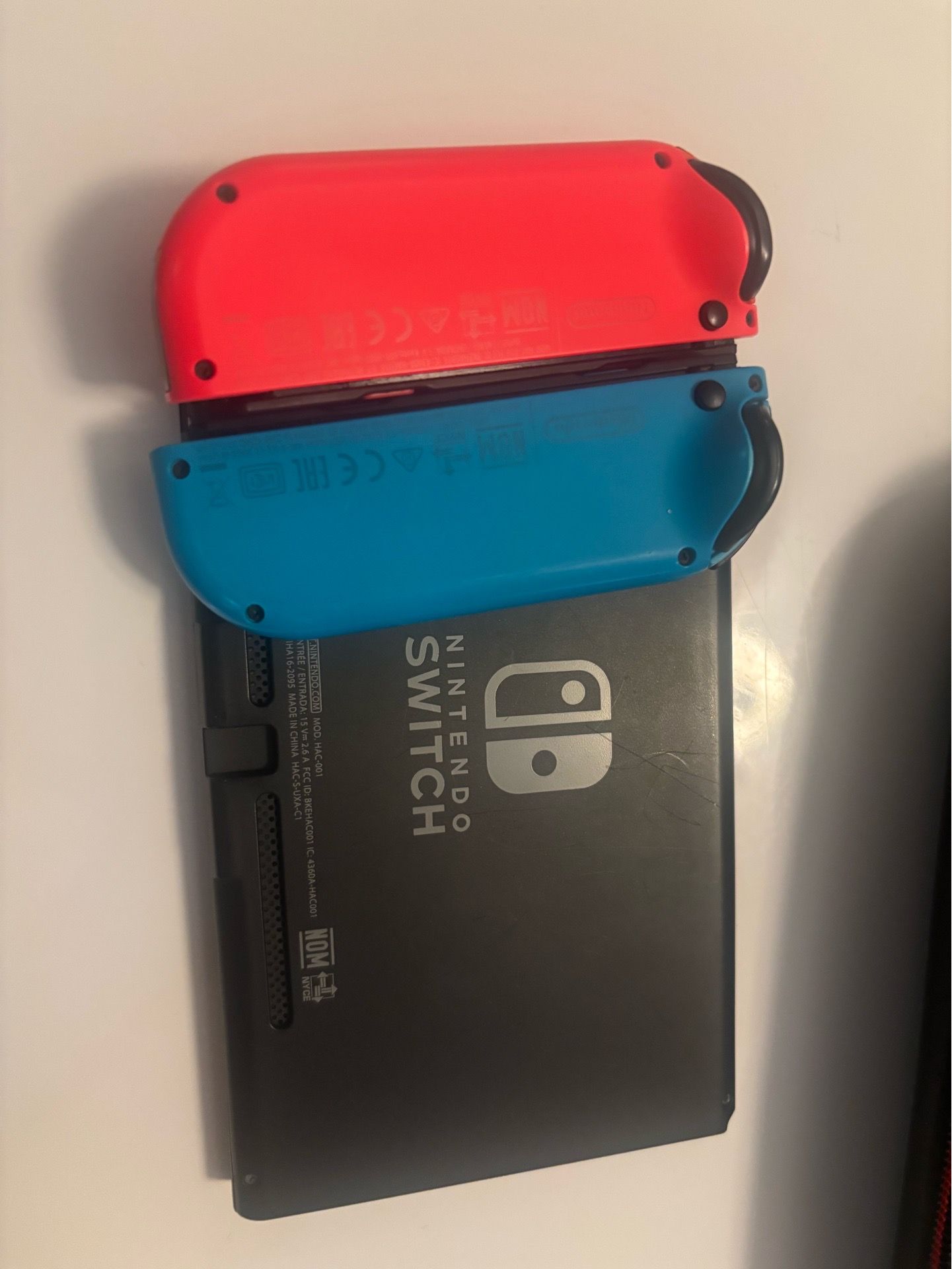 NINTENDO SWITCH RED AND BLUE !! - photo 3