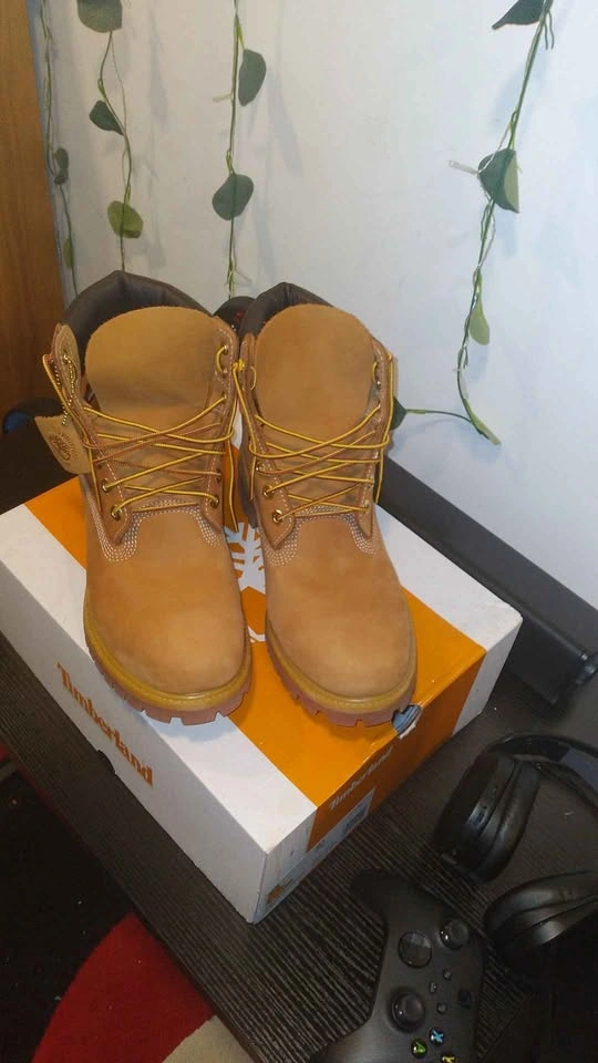 Timbs Premium 6 In Lace Waterproof (Wheat) Size 10.5 M - photo 2