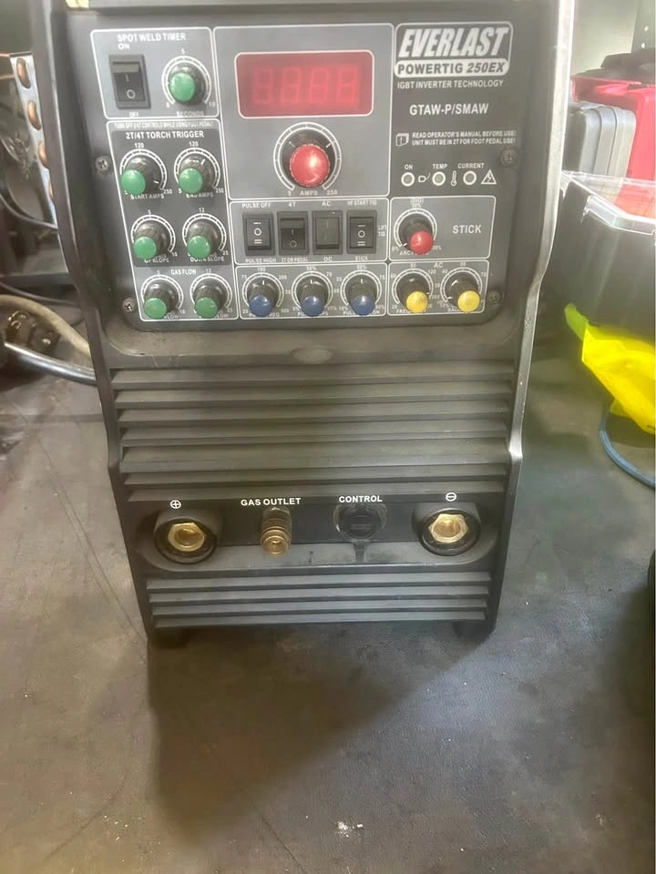 Everlast tig welder