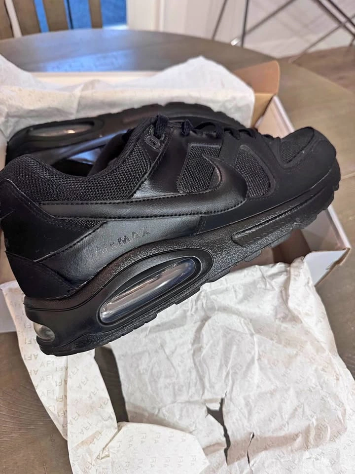 Nike Air Max black sneakers no box