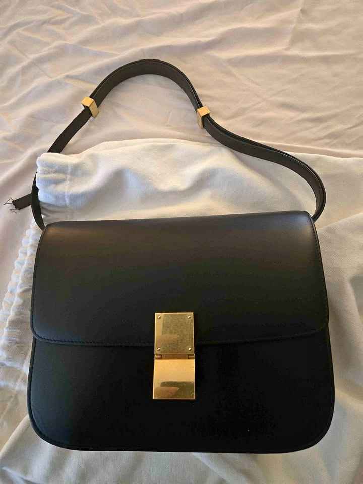 Authentic Celine classic box bag in black. Size medium