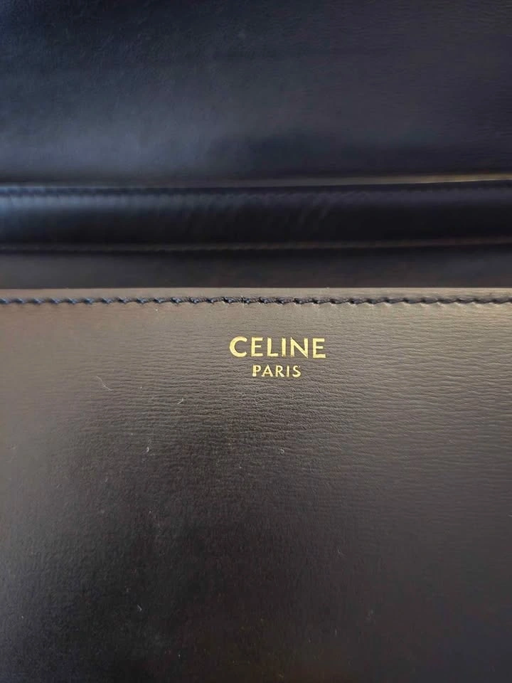 Authentic Celine classic box bag in black. Size medium - photo 2