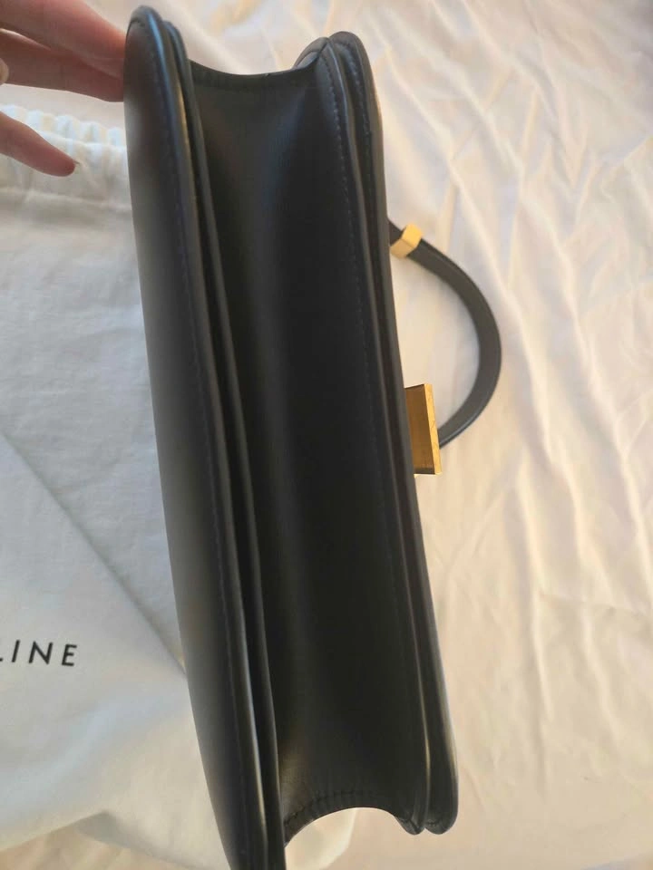 Authentic Celine classic box bag in black. Size medium - photo 3