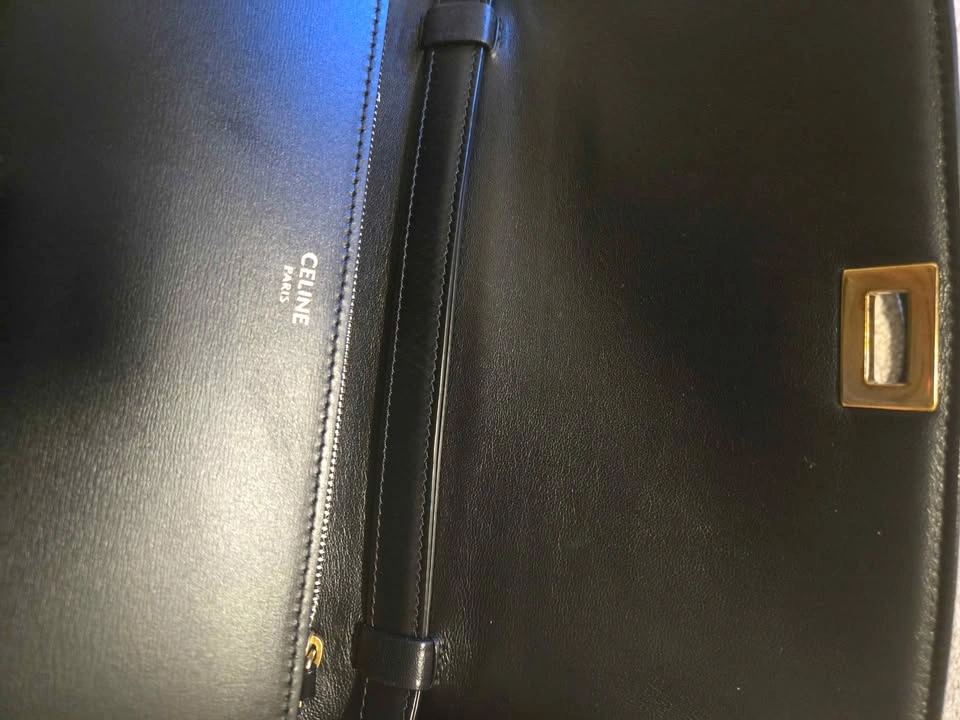 Authentic Celine classic box bag in black. Size medium - photo 5