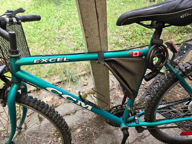 CCM Excel Mountain Bike - photo 2