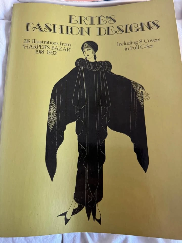 Fashion Design / Artist Books Lot C - photo 4
