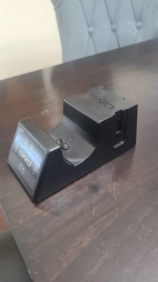 Joycon charging dock - photo 2