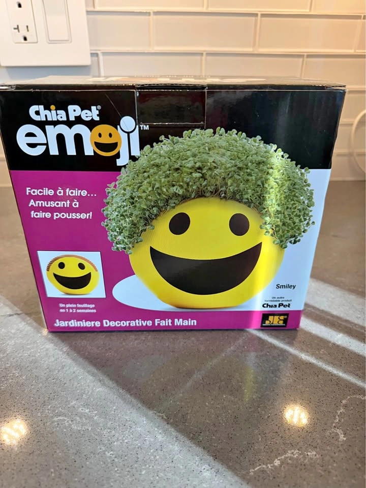 NEW Chia Pet Emoji Smiley – Sealed in Box