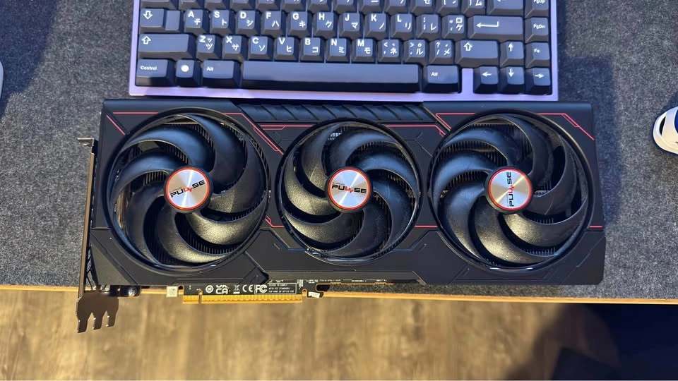 Sapphire Pulse AMD Radeon RX 9070 XT 16GB
