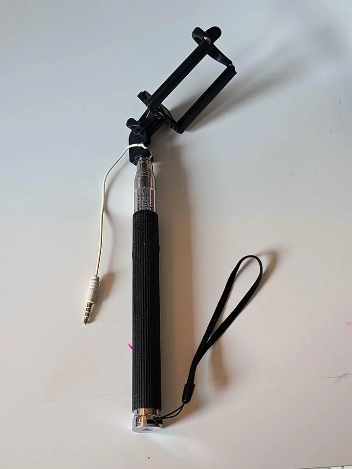 Selfy Stick thumbnail