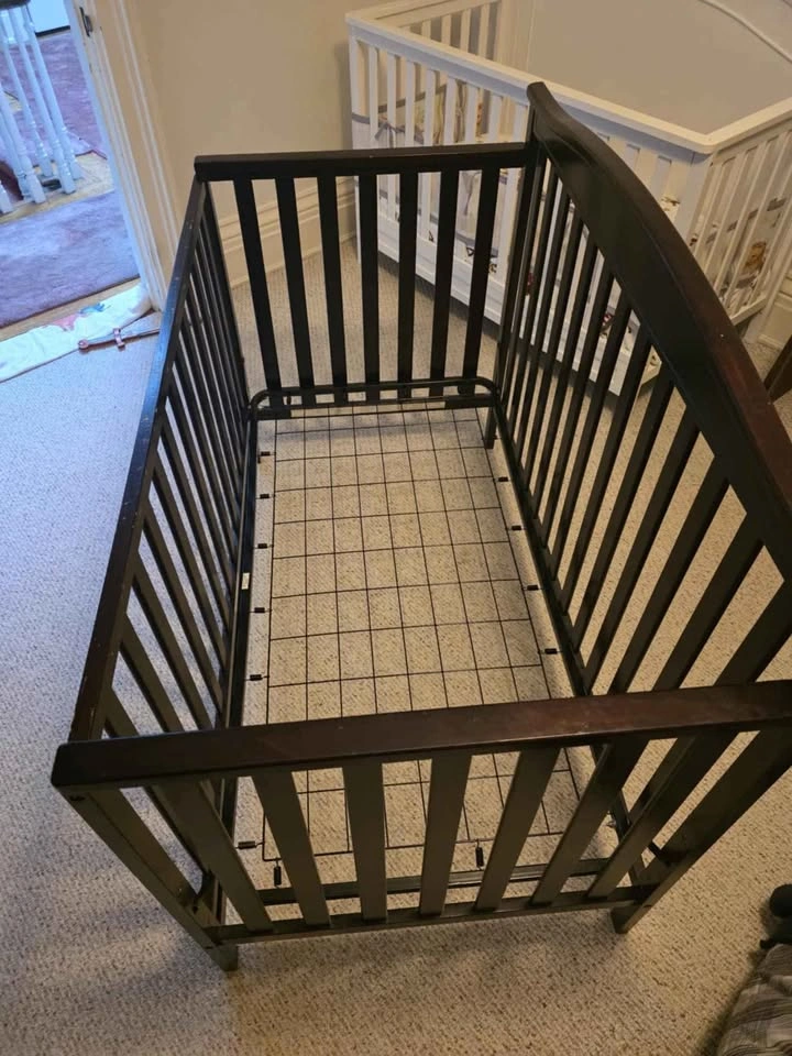 Crib & Mattress for Sale - photo 2