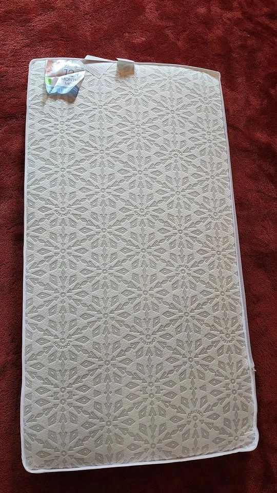 Crib & Mattress for Sale - photo 3