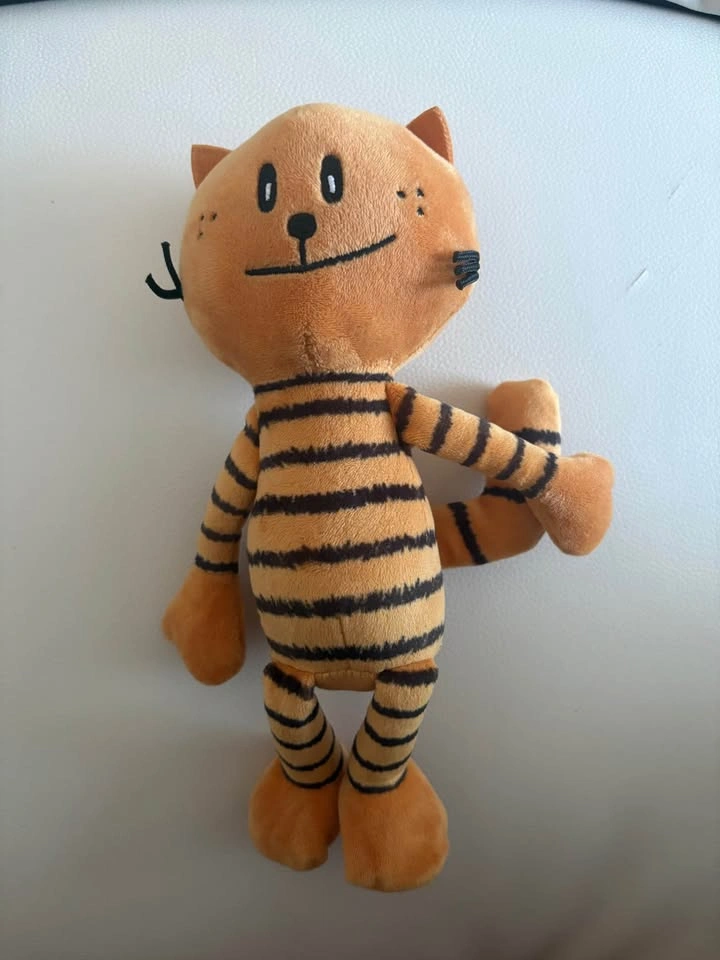 Dog Man & Petey Plushies - photo 3