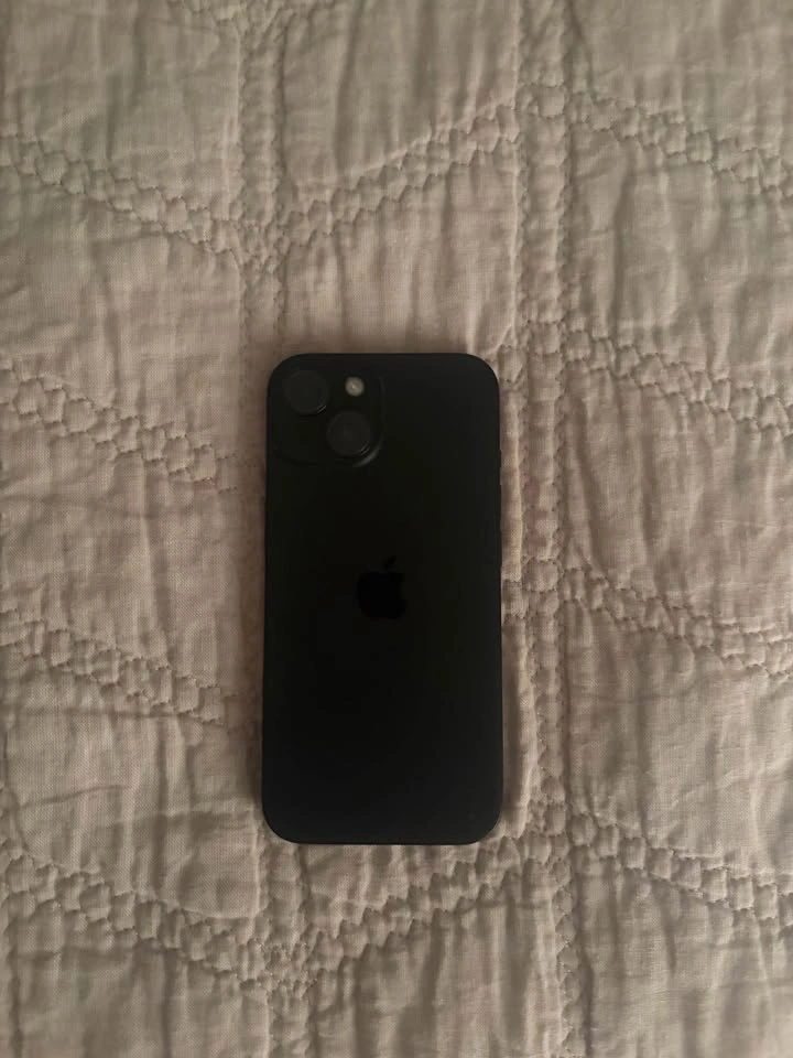 iPhone 15 (128gb) - photo 4