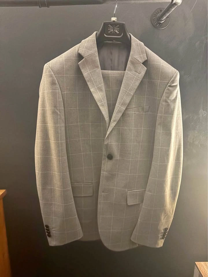 H&M Gray Check Slim Fit Suit 40R 31W