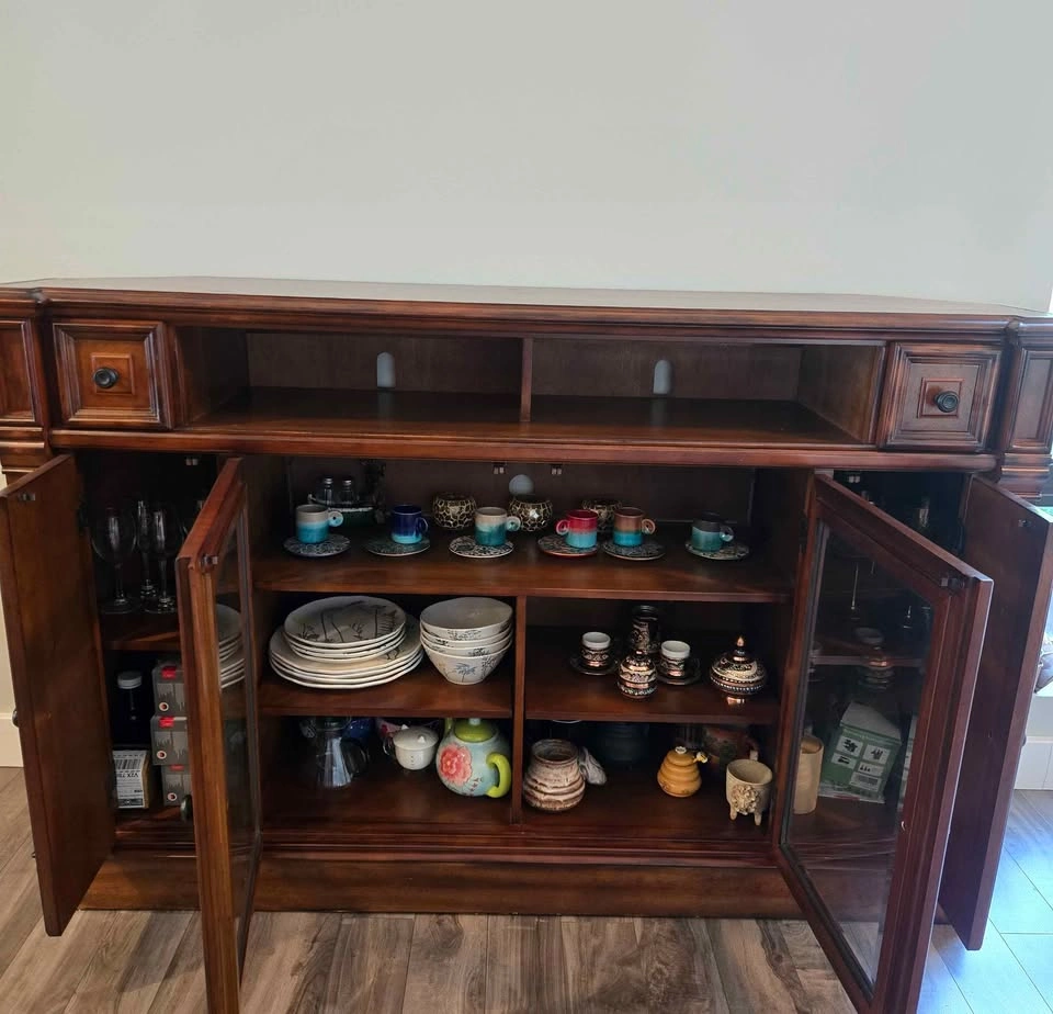 Solid Wood Cabinet Hutch - photo 4
