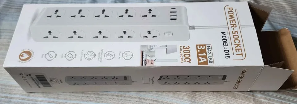 BNIB. Power Strip with 3 USB and 1 USB -C Port image indicator(2)
