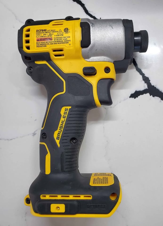DEWALT 20V MAX* 1/4 in. Impact Driver (Tool Only) - photo 3
