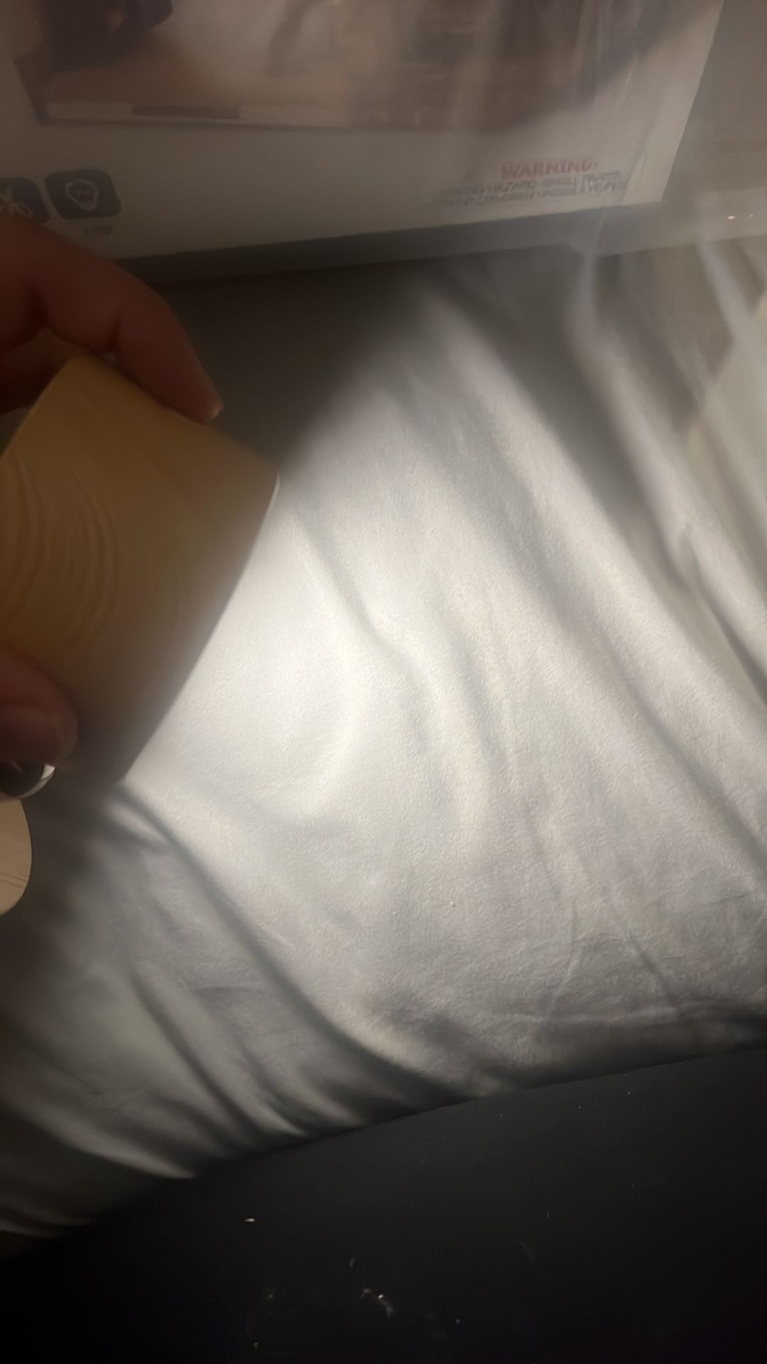Adhesive detachable reading light - photo 4