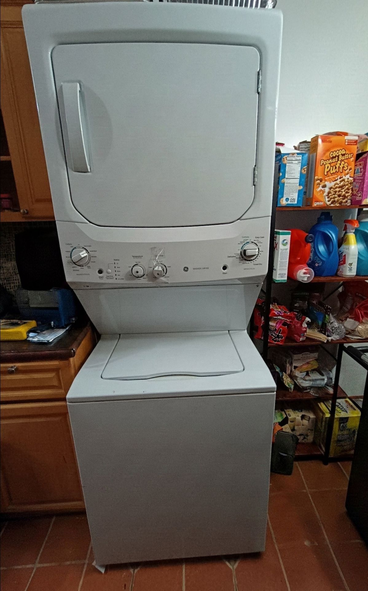 GE Stacked Gas Washer Dryer Set