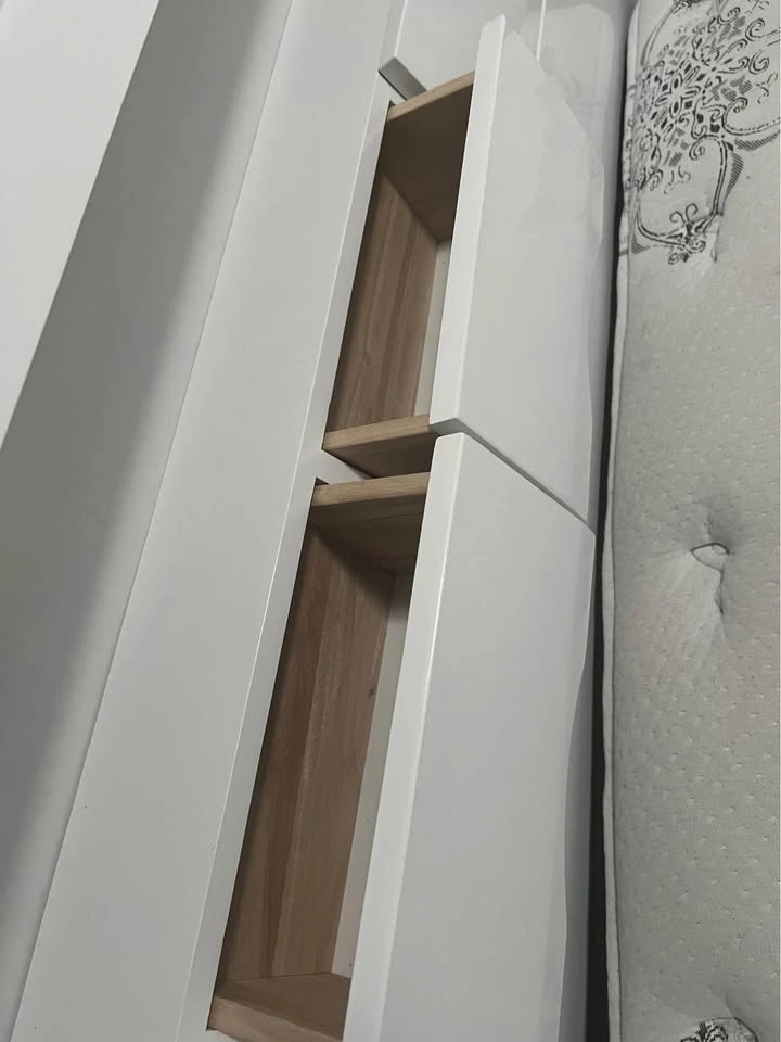Modern White Gloss Queen Storage Bed with Electronic Headboard - photo 4