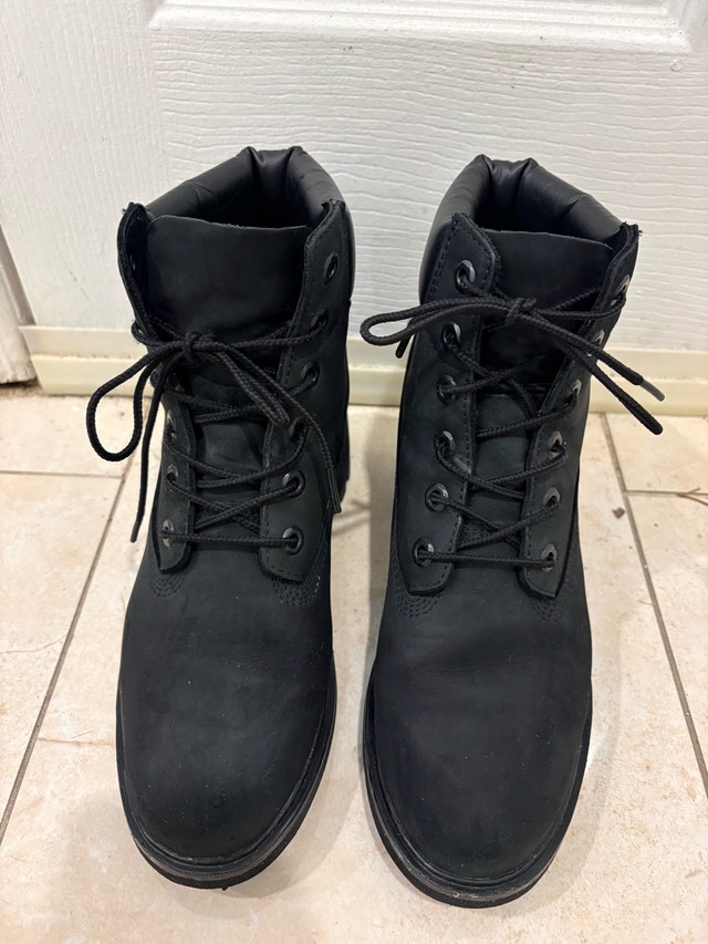 Timberland US 8.5 Women Black Boots