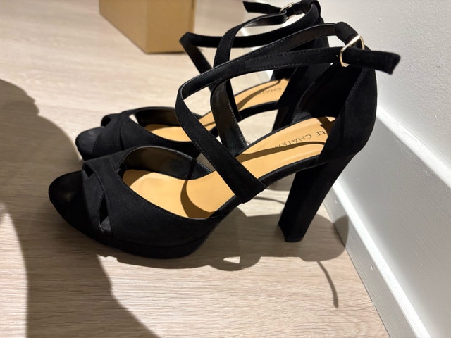Le Château Black Suede Platform Block Heel Sandals – EU 40 - photo 2