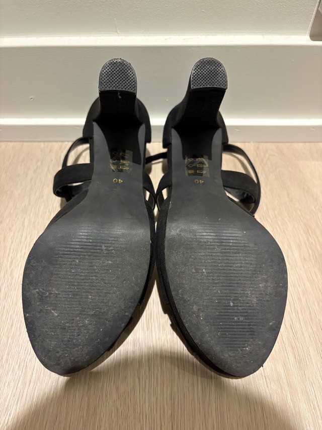 Le Château Black Suede Platform Block Heel Sandals – EU 40 - photo 4