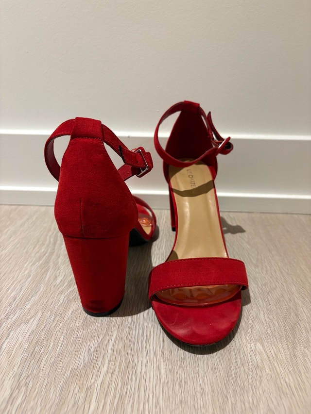 US 9/EU 39 Red Suede Block Heel Sandals - photo 3