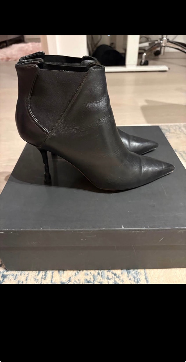 BOSS Ankle Booties US 9 - photo 2