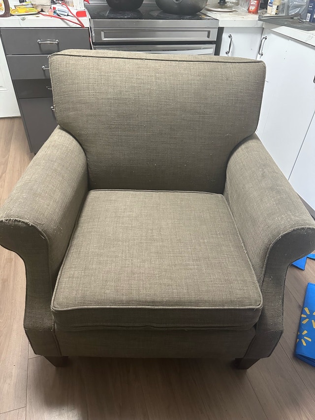 Oversized Upholstered Armchair – Grey/Taupe Linen-Style Fabric - photo 3
