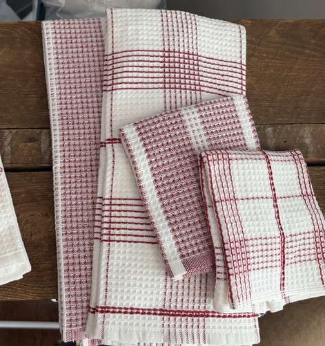 Lot of 8 Waffle Weave Cotton Blend Red & White Dish Towels - photo 3