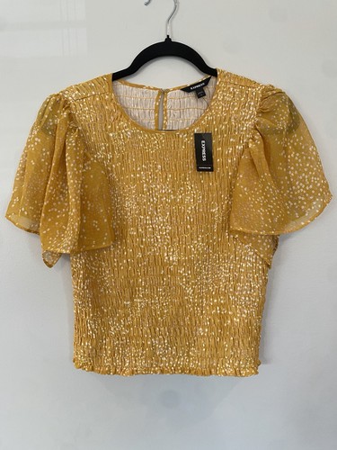 NWT Women’s Medium Express Yellow Ruffled Smocked Puff Sleeve Bl