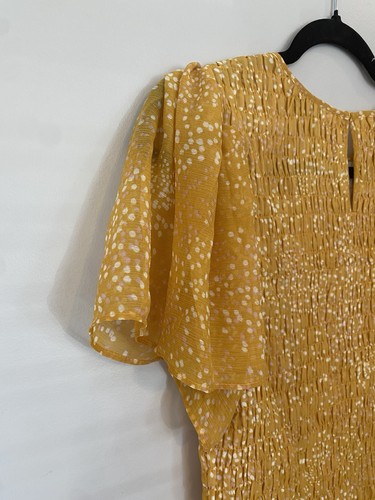 NWT Women’s Medium Express Yellow Ruffled Smocked Puff Sleeve Bl - photo 4