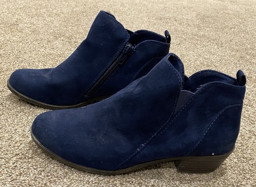 Arizona Jean Co Blue Faux Suede Booties Ankle Boots Women's 6.5 - photo 3