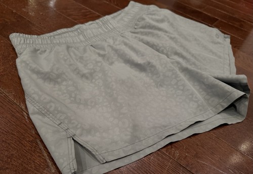 Womens Gap Fit SZ Medium Running Shorts Snake Print Green Grey