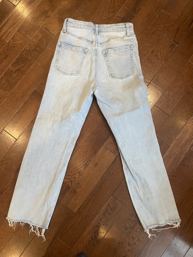 Women’s Light Wash, Button Fly Jeans - Size 2 - photo 4