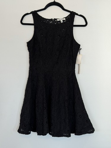 BB Dakota Black Lace Fit & Flare Sleeveless Party Cocktail Dress