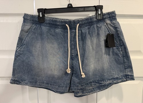 NWT Fashionnova Dark Distressed Size L Denim Shorts