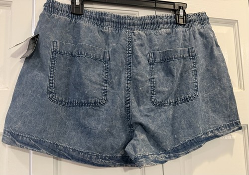 NWT Fashionnova Dark Distressed Size L Denim Shorts - photo 3