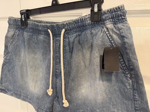 NWT Fashionnova Dark Distressed Size L Denim Shorts - photo 4