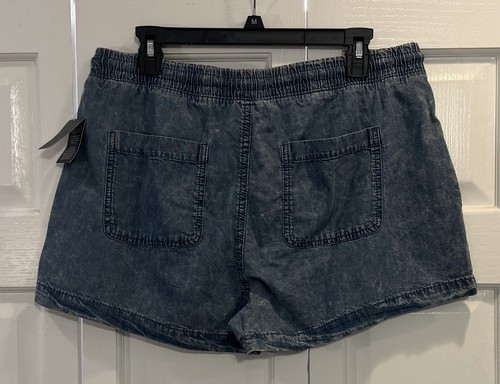 NWT Fashionnova Dark Distressed Size L Denim Shorts - photo 5