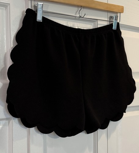 Women's Black Scallop Edge Shorts Size XL Shein - photo 3