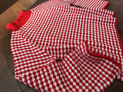 Women’s Size Medium, Red and White Checkered Mock Neck Sweater